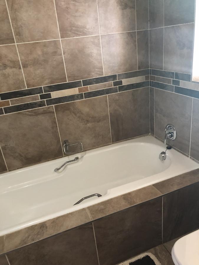 Khuvena Guesthouse Randburg Экстерьер фото