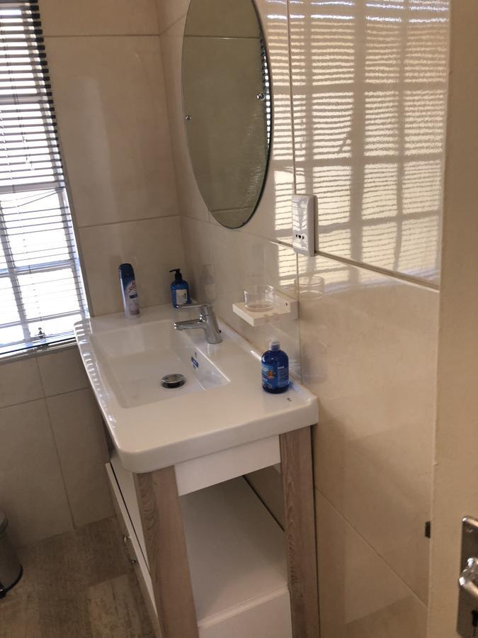 Khuvena Guesthouse Randburg Экстерьер фото