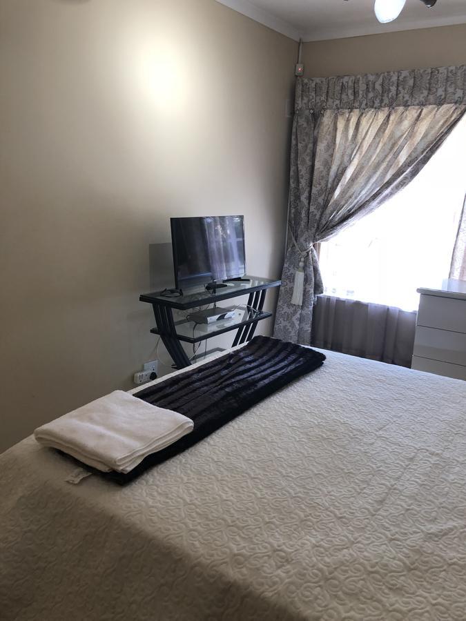 Khuvena Guesthouse Randburg Экстерьер фото