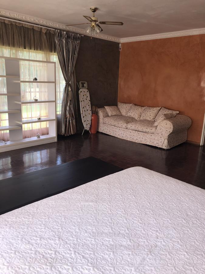 Khuvena Guesthouse Randburg Экстерьер фото