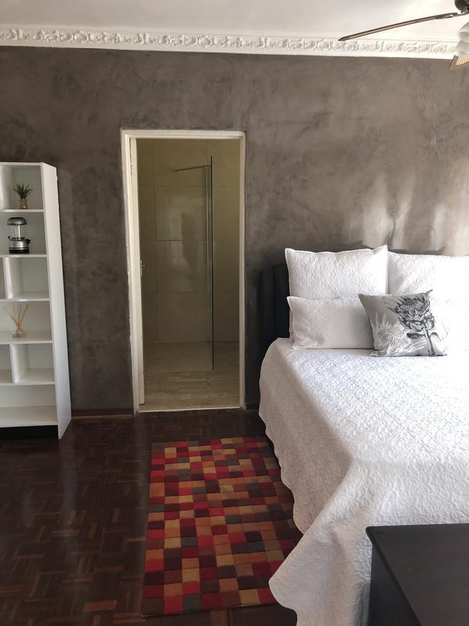 Khuvena Guesthouse Randburg Экстерьер фото