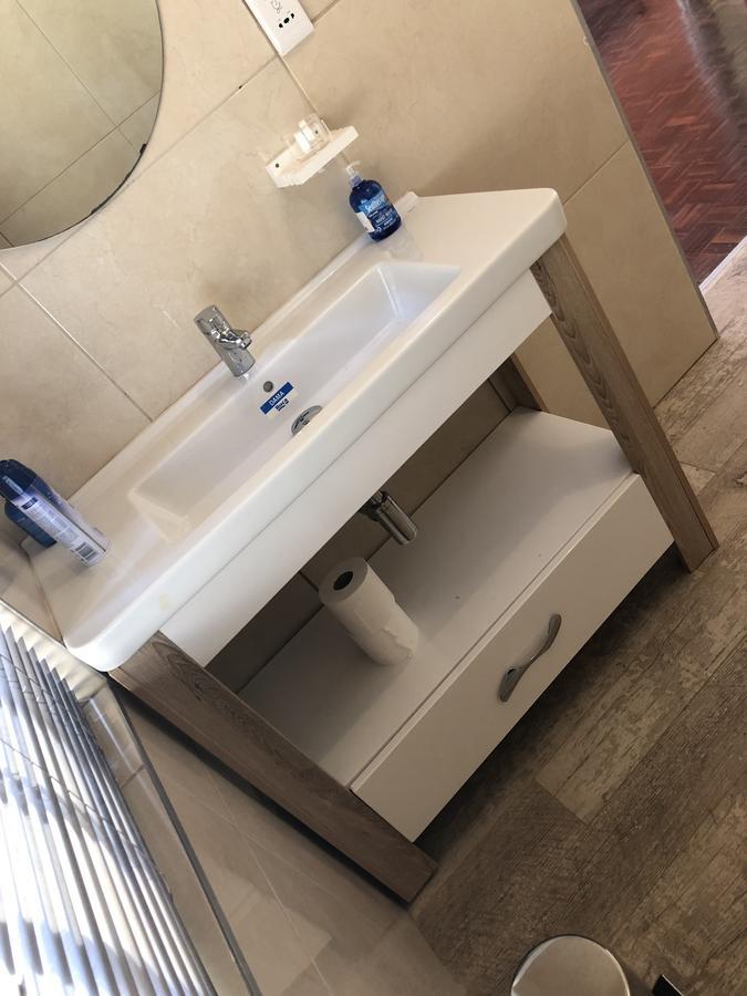 Khuvena Guesthouse Randburg Экстерьер фото