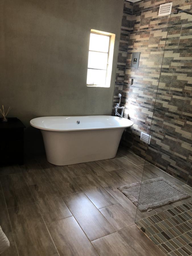 Khuvena Guesthouse Randburg Экстерьер фото