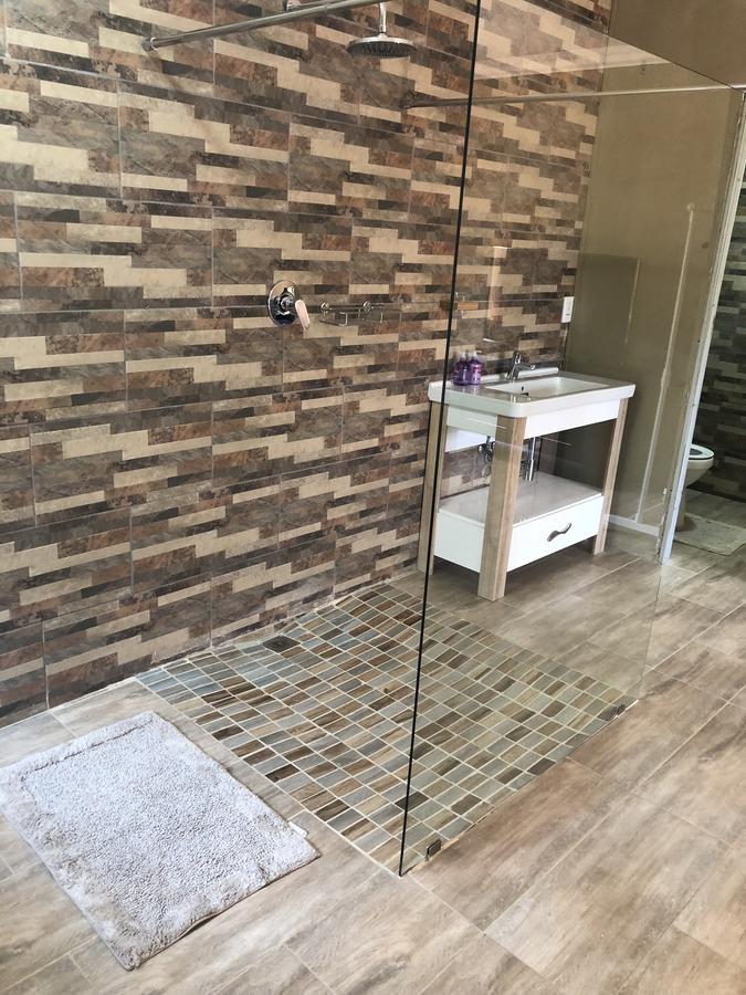 Khuvena Guesthouse Randburg Экстерьер фото