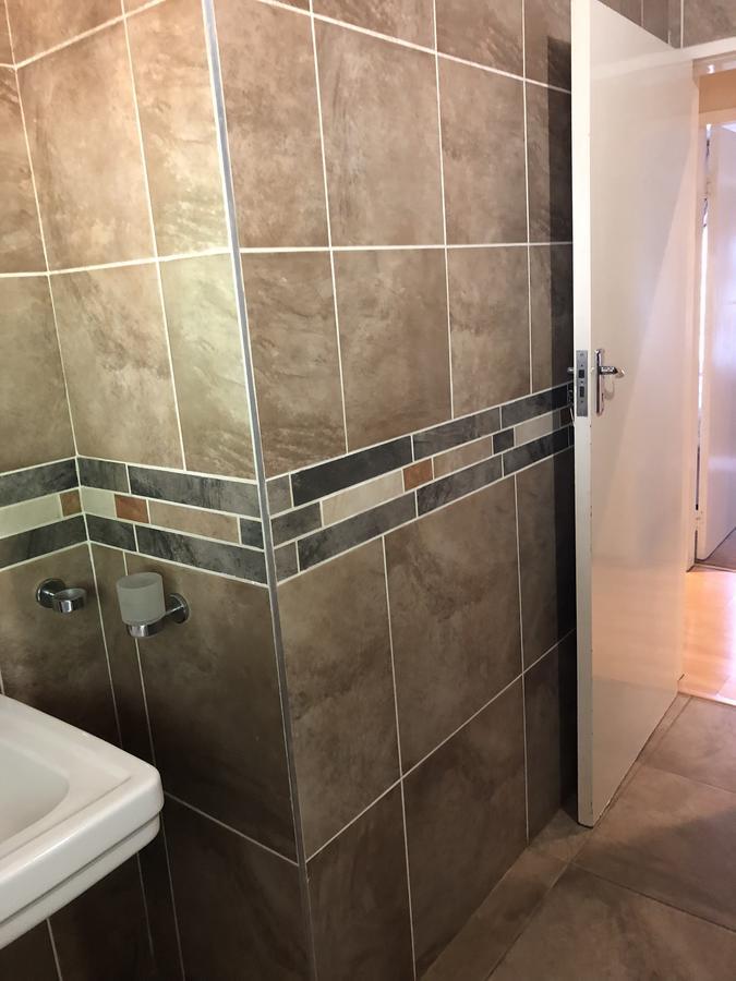 Khuvena Guesthouse Randburg Экстерьер фото