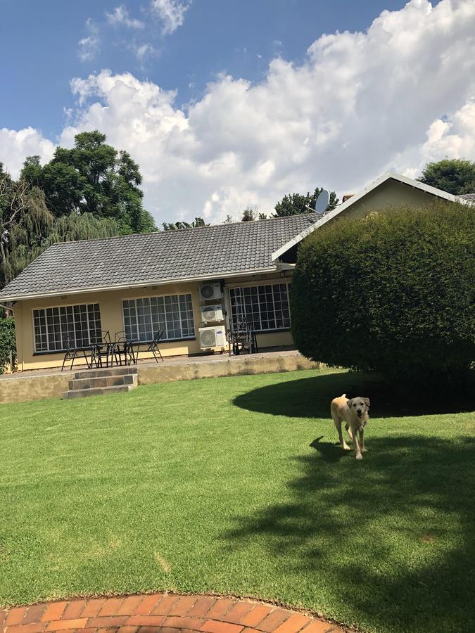 Khuvena Guesthouse Randburg Экстерьер фото