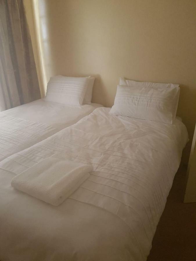 Khuvena Guesthouse Randburg Экстерьер фото